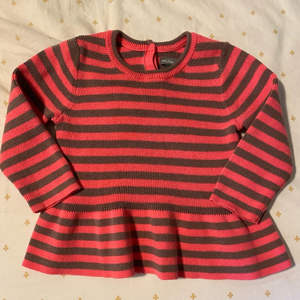 ☀️5/25☀️ GAP Baby Pink and Brown Knit Sweater Ruffle Hem Size 6-12 Months